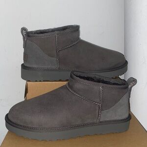 UGG CLASSIC ULTRA MINI